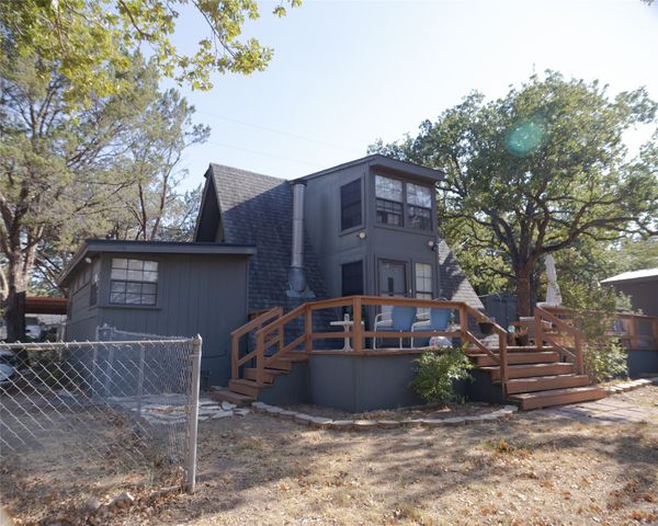 702 Western Hills Trail, Granbury, TX 76049