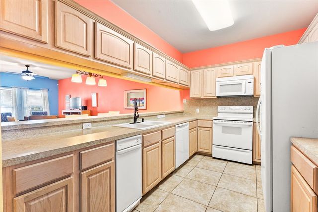 14427 Compass St B-14, Corpus Christi, TX 78418