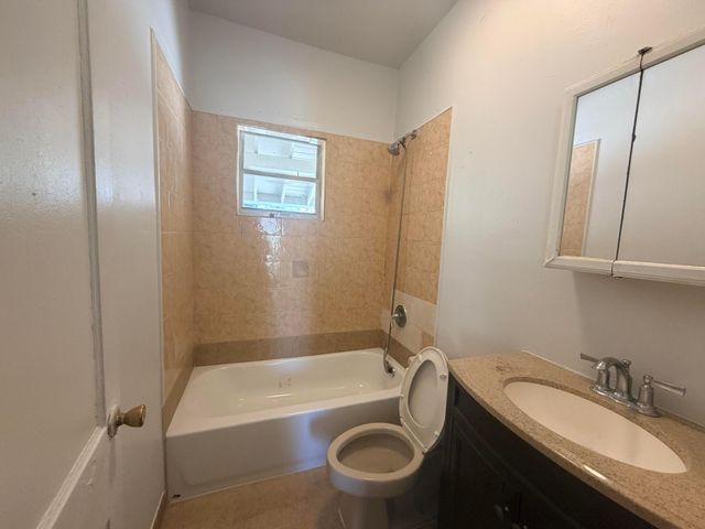 504 El Prado, West Palm Beach, FL 33405