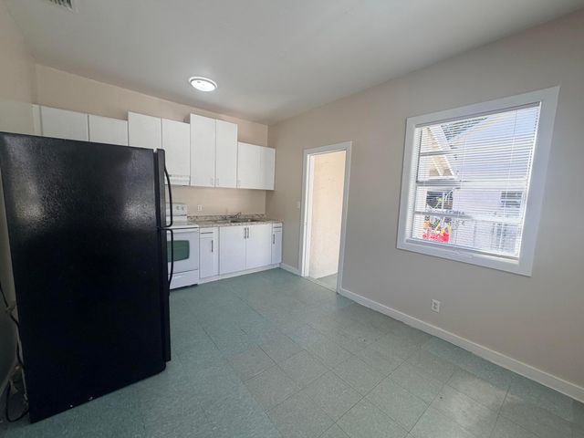 504 El Prado, West Palm Beach, FL 33405