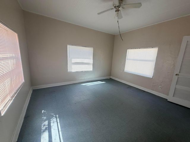 504 El Prado, West Palm Beach, FL 33405