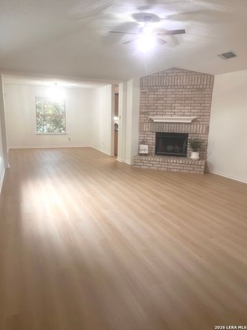 1635 Canyon Parke Dr, San Antonio, TX 78232