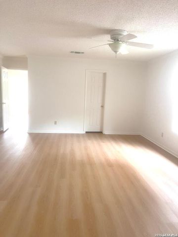 1635 Canyon Parke Dr, San Antonio, TX 78232