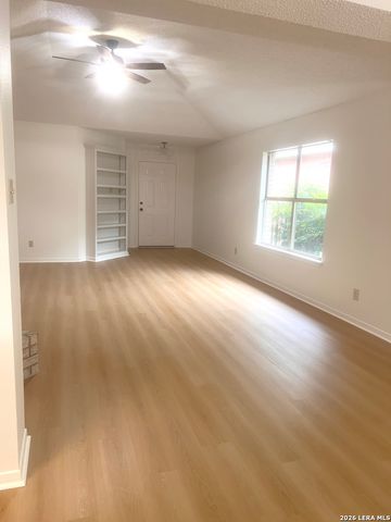 1635 Canyon Parke Dr, San Antonio, TX 78232