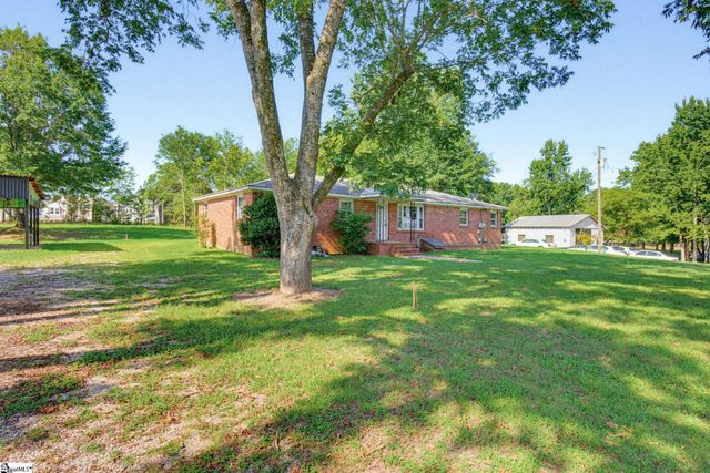 520 Standing Springs Road, Greenville, SC 29605