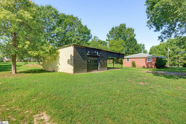 520 Standing Springs Road, Greenville, SC 29605