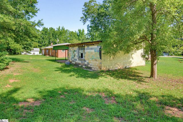 520 Standing Springs Road, Greenville, SC 29605