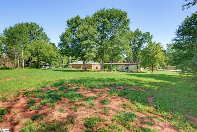 520 Standing Springs Road, Greenville, SC 29605