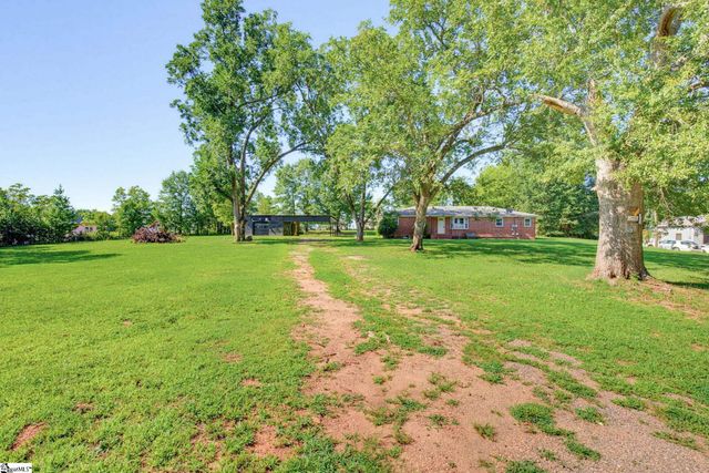 520 Standing Springs Road, Greenville, SC 29605