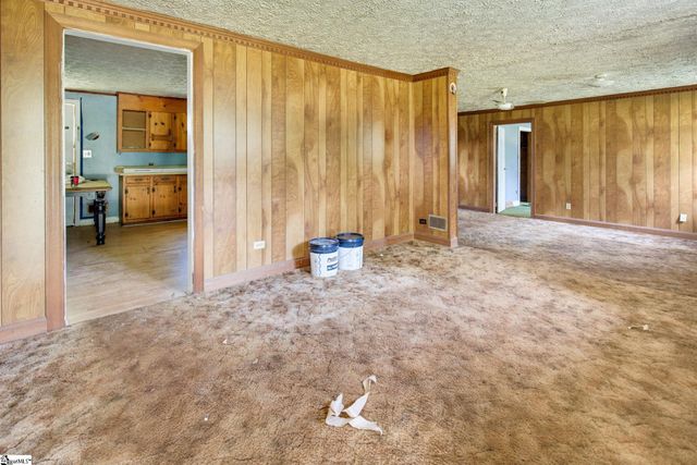 520 Standing Springs Road, Greenville, SC 29605
