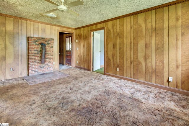 520 Standing Springs Road, Greenville, SC 29605