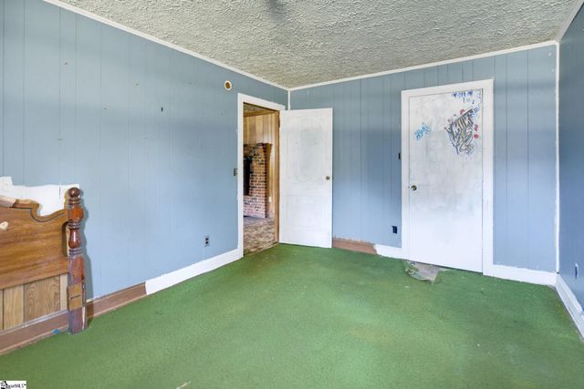 520 Standing Springs Road, Greenville, SC 29605