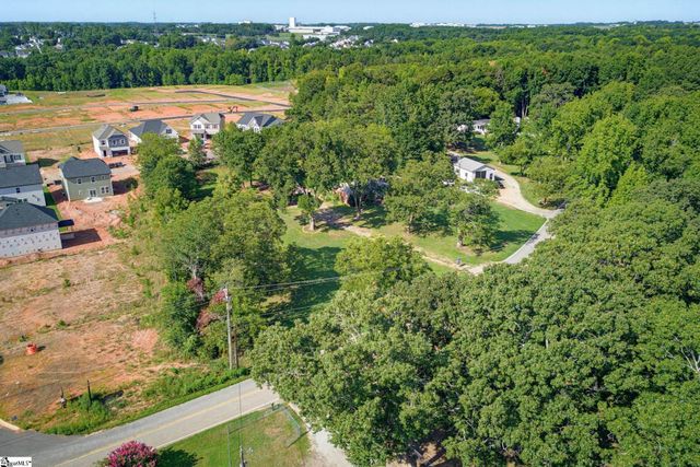 520 Standing Springs Road, Greenville, SC 29605