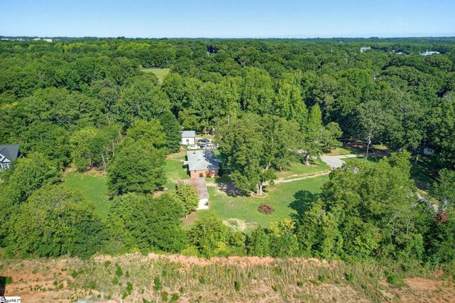 520 Standing Springs Road, Greenville, SC 29605