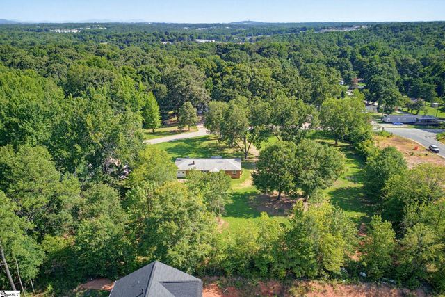 520 Standing Springs Road, Greenville, SC 29605