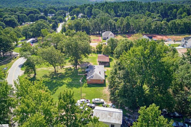 520 Standing Springs Road, Greenville, SC 29605