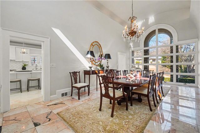 887 Berkshire NE Road, Atlanta, GA 30324