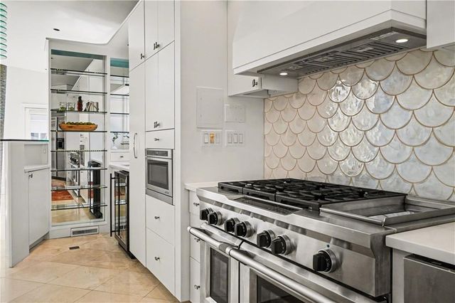 887 Berkshire NE Road, Atlanta, GA 30324