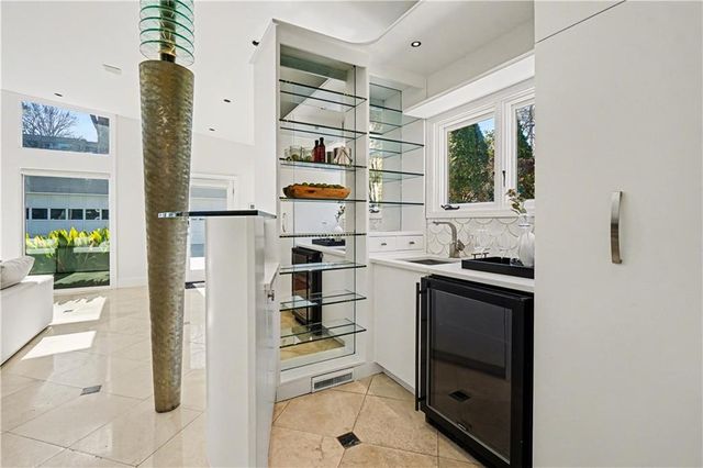 887 Berkshire NE Road, Atlanta, GA 30324