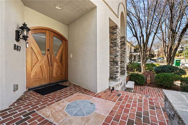 887 Berkshire NE Road, Atlanta, GA 30324