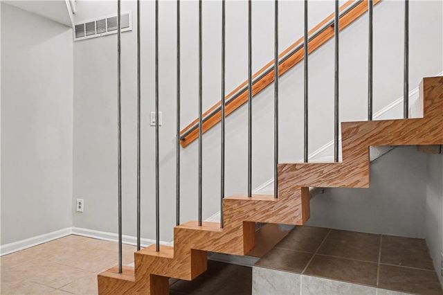 887 Berkshire NE Road, Atlanta, GA 30324