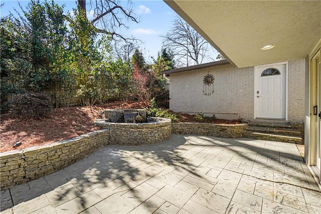 887 Berkshire NE Road, Atlanta, GA 30324