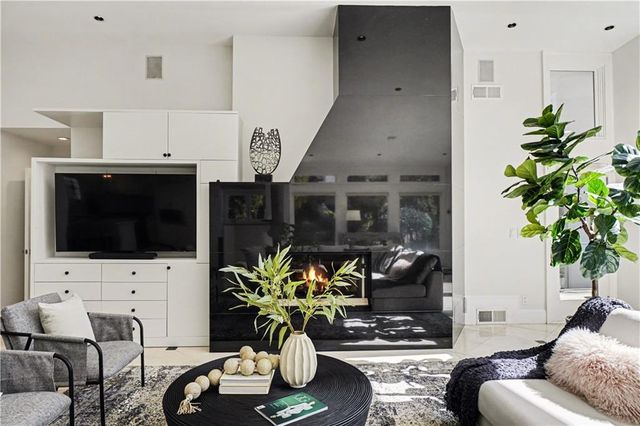 887 Berkshire NE Road, Atlanta, GA 30324