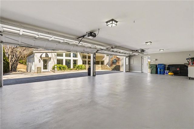 887 Berkshire NE Road, Atlanta, GA 30324