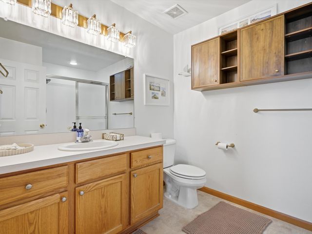 555 Sycamore Circle, Saline City, MI 48176