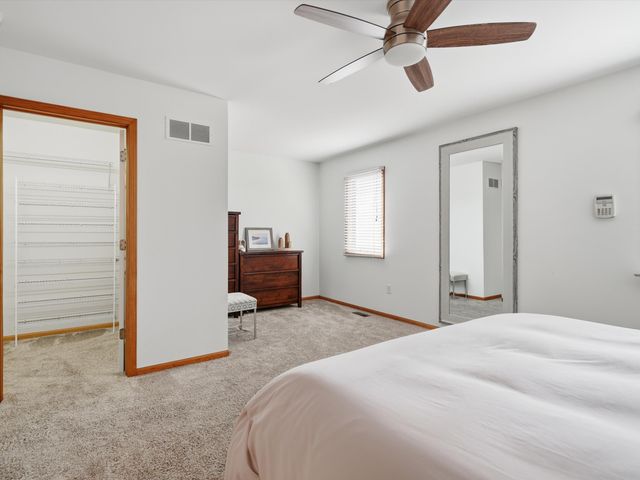555 Sycamore Circle, Saline City, MI 48176