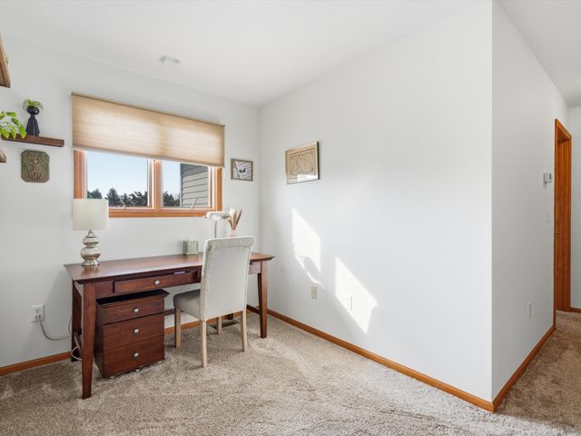 555 Sycamore Circle, Saline City, MI 48176
