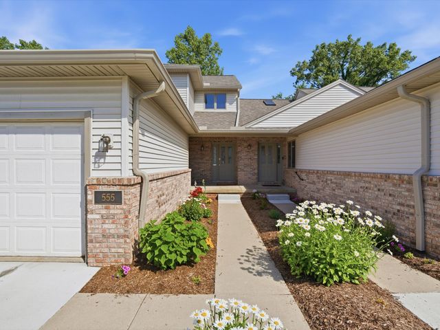 555 Sycamore Circle, Saline City, MI 48176