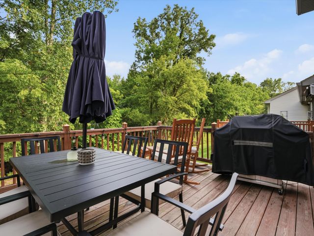 555 Sycamore Circle, Saline City, MI 48176