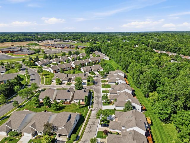 555 Sycamore Circle, Saline City, MI 48176