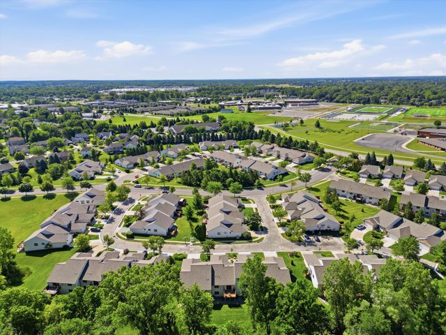 555 Sycamore Circle, Saline City, MI 48176