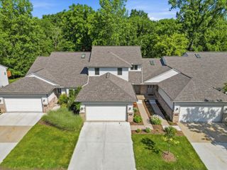 555 Sycamore Circle, Saline City, MI 48176
