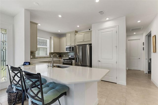 10930 WENDOVER DRIVE, Palmetto, FL 34221