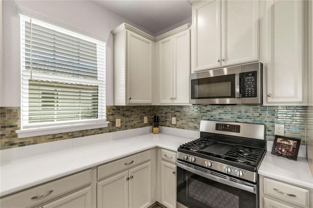 10930 WENDOVER DRIVE, Palmetto, FL 34221