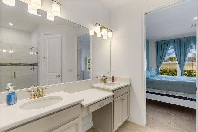 10930 WENDOVER DRIVE, Palmetto, FL 34221