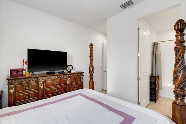 10930 WENDOVER DRIVE, Palmetto, FL 34221