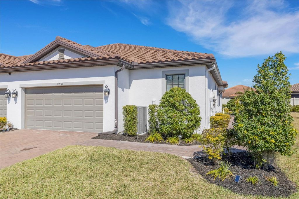 10930 WENDOVER DRIVE, Palmetto, FL 34221