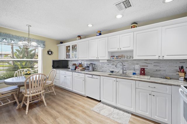 1840 NW 13th Street 102, Delray Beach, FL 33445