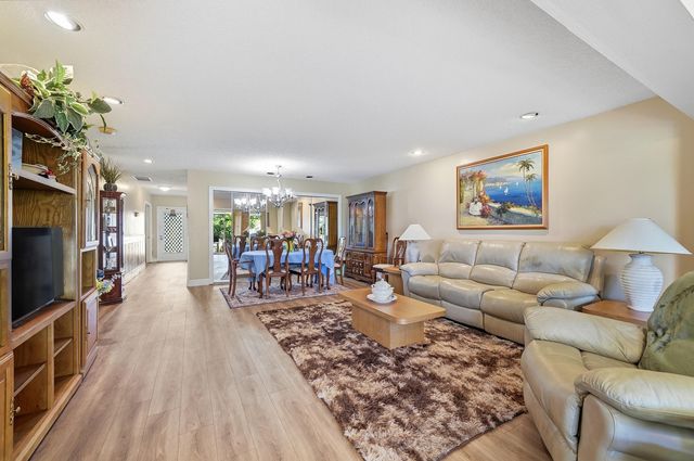 1840 NW 13th Street 102, Delray Beach, FL 33445