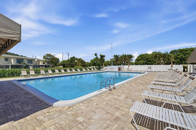 1840 NW 13th Street 102, Delray Beach, FL 33445