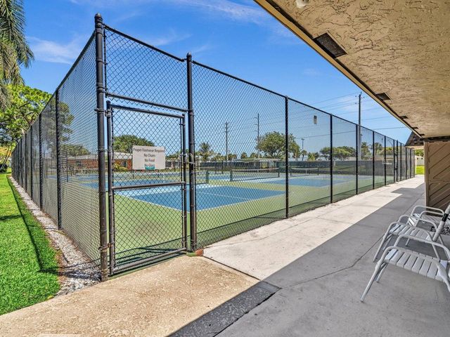 1840 NW 13th Street 102, Delray Beach, FL 33445