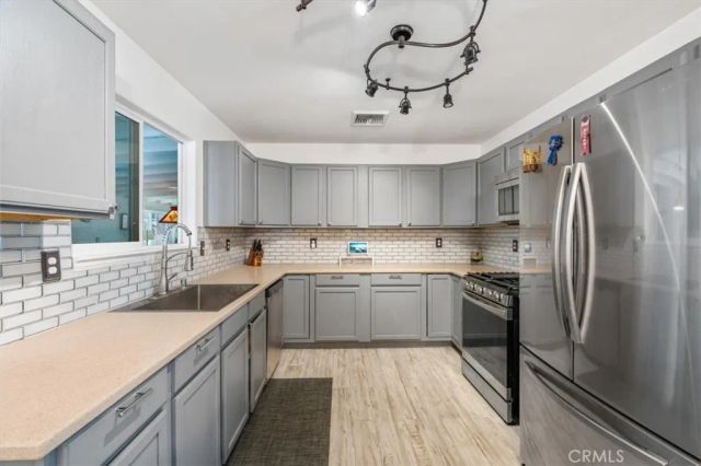 1329 Porter Street, Ridgecrest, CA 93555