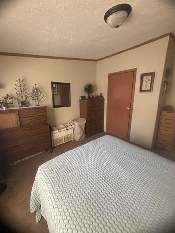 6704 Mill Stream Lane, Lansing, MI 48911