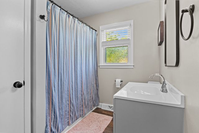 626 Nakomi Drive, Lexington, KY 40503