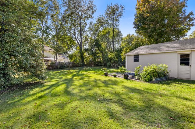 626 Nakomi Drive, Lexington, KY 40503