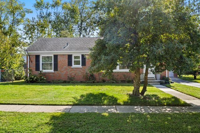 626 Nakomi Drive, Lexington, KY 40503